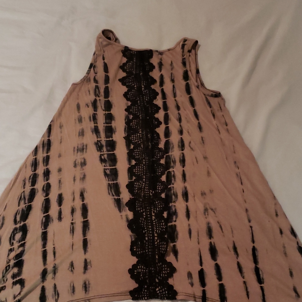 Top - Picture 2 of 2